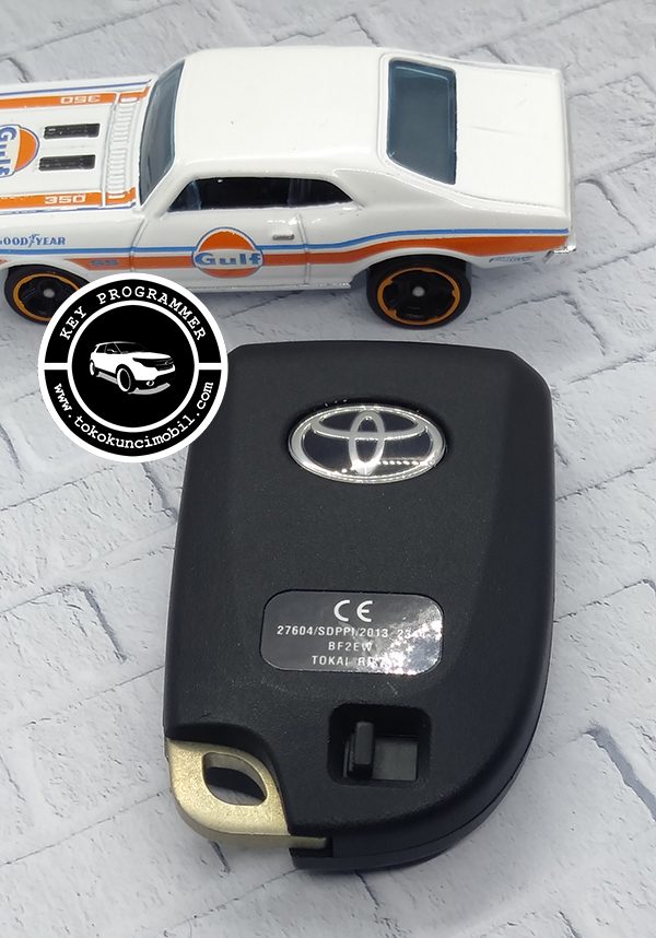 Smart Key Toyota 2 Tombol Yaris Original
